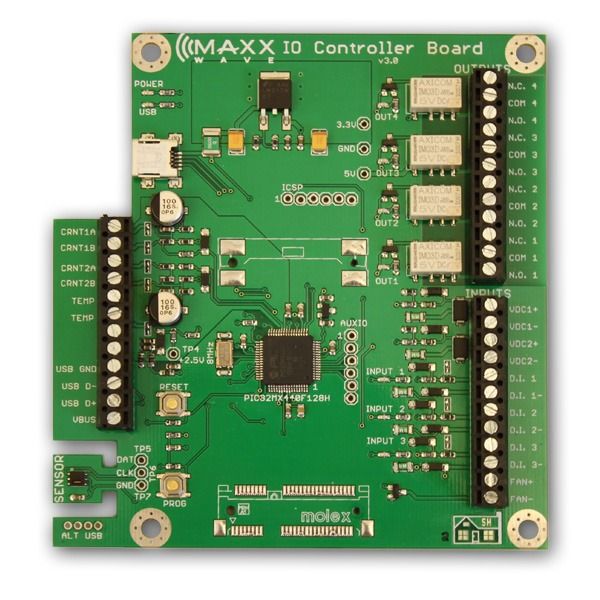 Maxxwave IO Controller with Temperature and Humidity Sensor