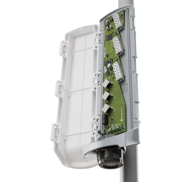 MikroTik GPERx6 Outdoor Switch [CSS606-1G-2Gi-3S+OUT]